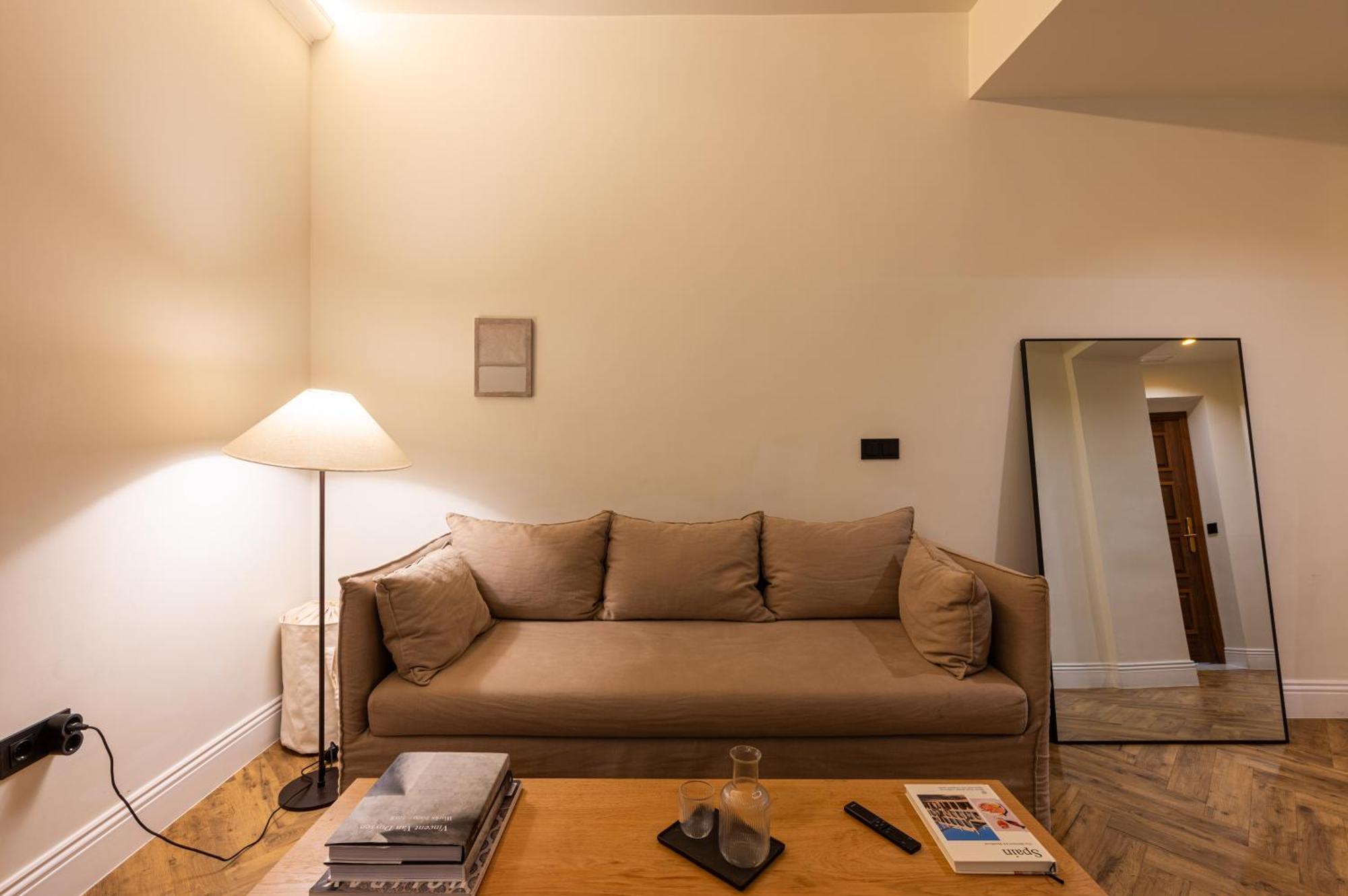 Apartamentos Gravina 56 Seville Exterior photo