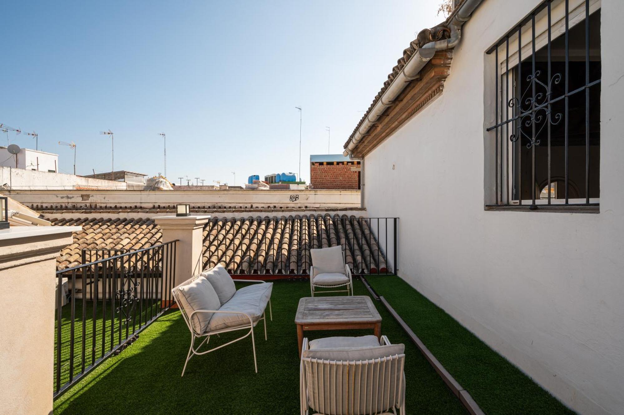 Apartamentos Gravina 56 Seville Exterior photo