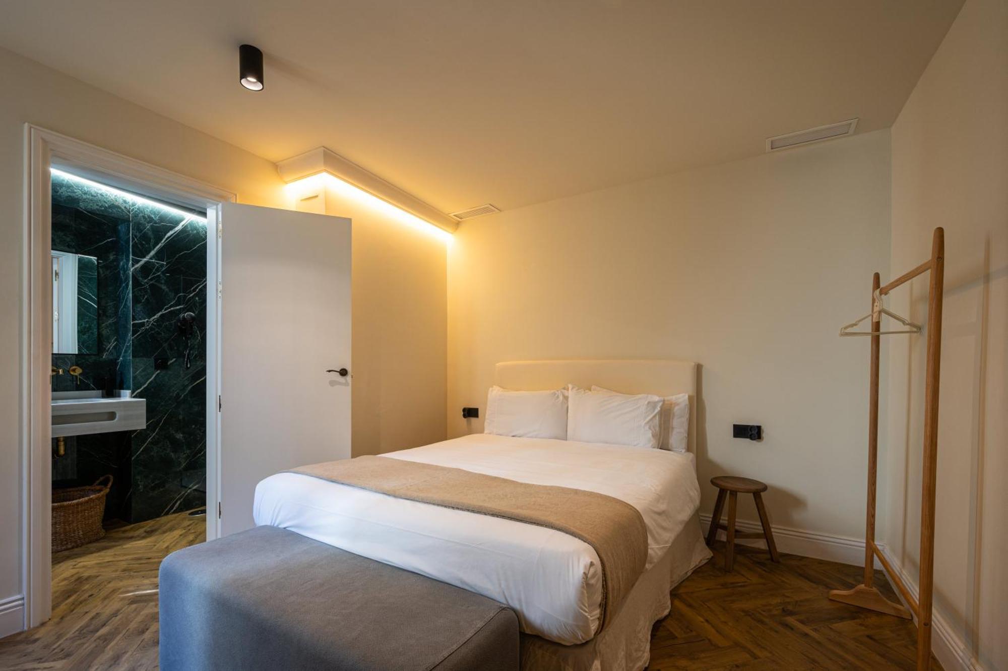 Apartamentos Gravina 56 Seville Exterior photo